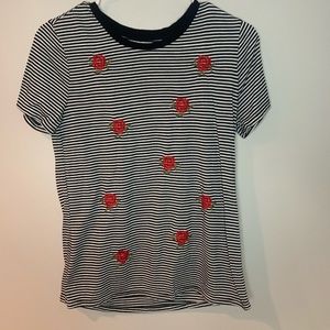 Cute striped t-shirt with roses